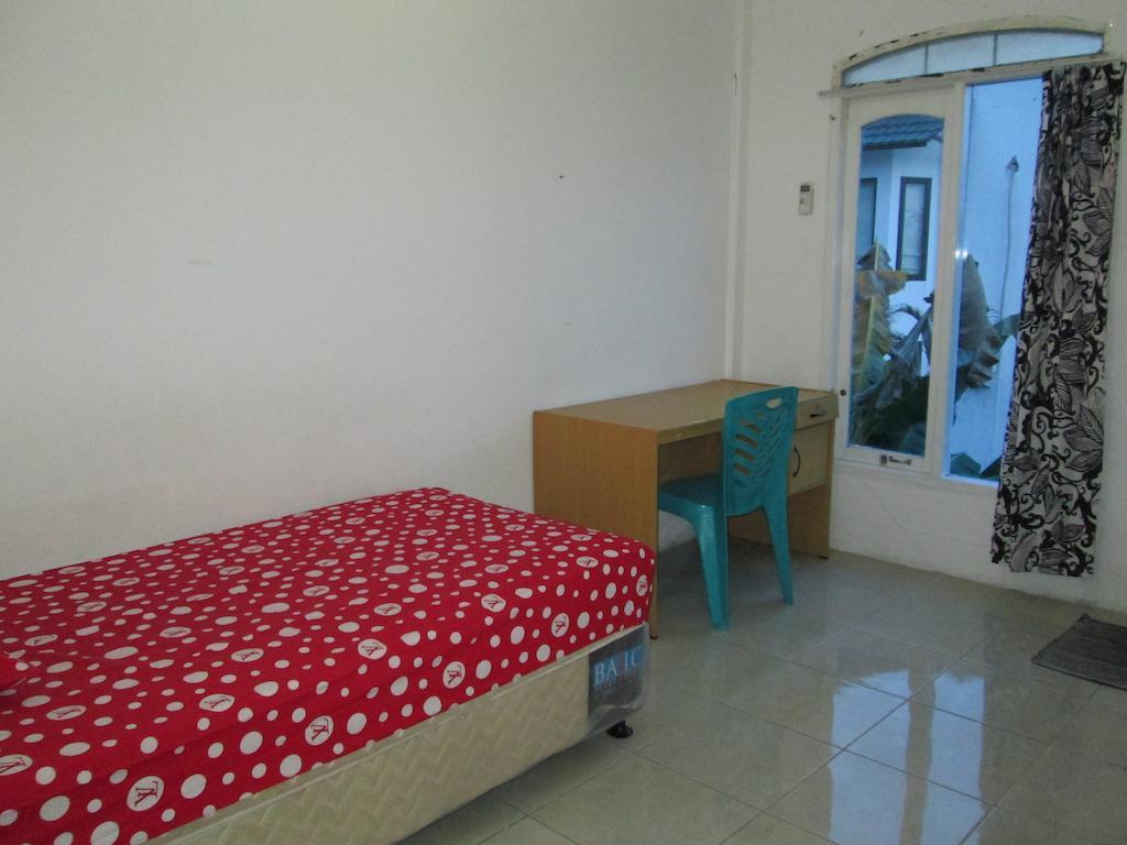 Sentosa76 Guest House Μπαλικπαπάν Δωμάτιο φωτογραφία